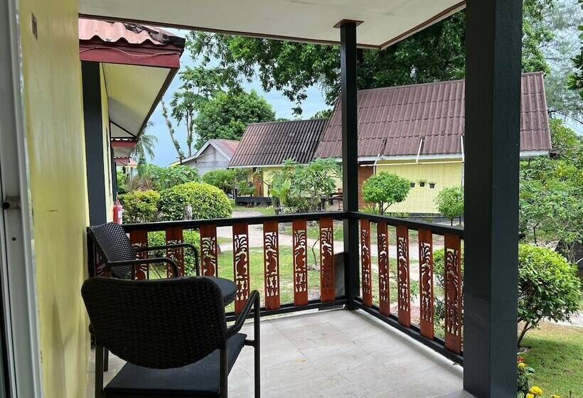 디럭스 코티지, Dong Talay Lipe Beach Resort