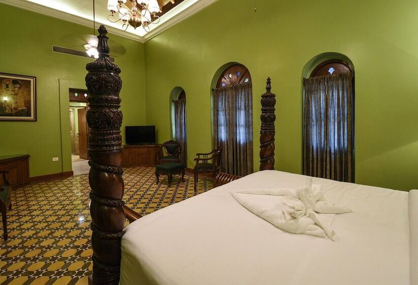 سوییت, Surya Kiran Heritage