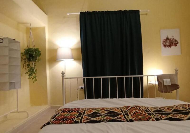 اتاق استاندارد با چشم‌انداز دریاچه, Banyan Tree Anji