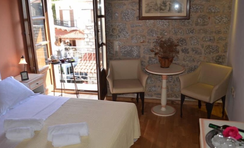 Номер Стандарт, Trapela Areopolis, Boutique