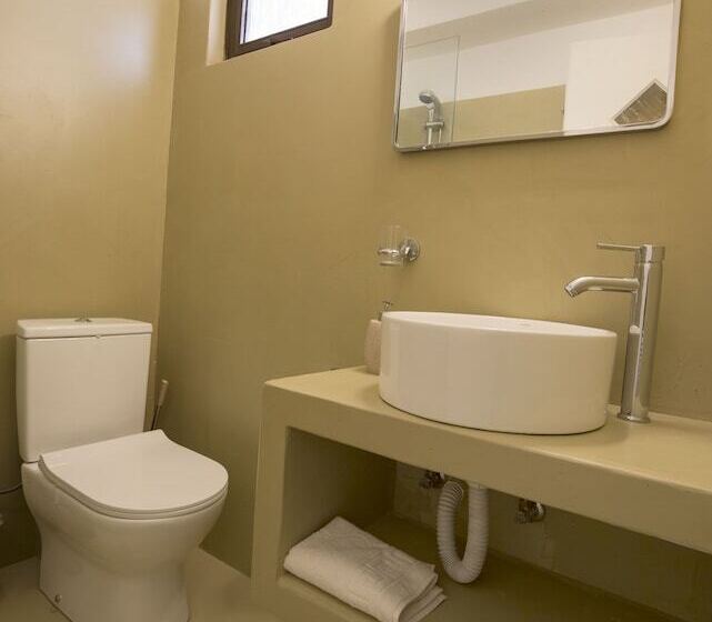 Номер Стандарт Трехместный, Pefkides Aegina Boutique Apartments