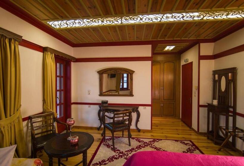 Номер Стандарт, Meliteion Traditional