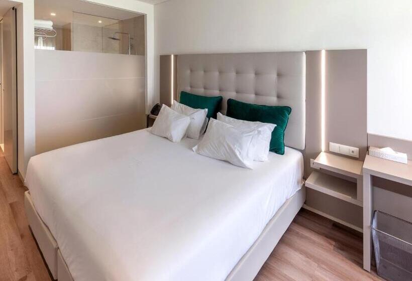 Quarto Estandar, Oporto Airport & Business