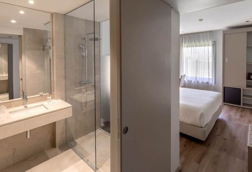 Quarto Estandar, Oporto Airport & Business