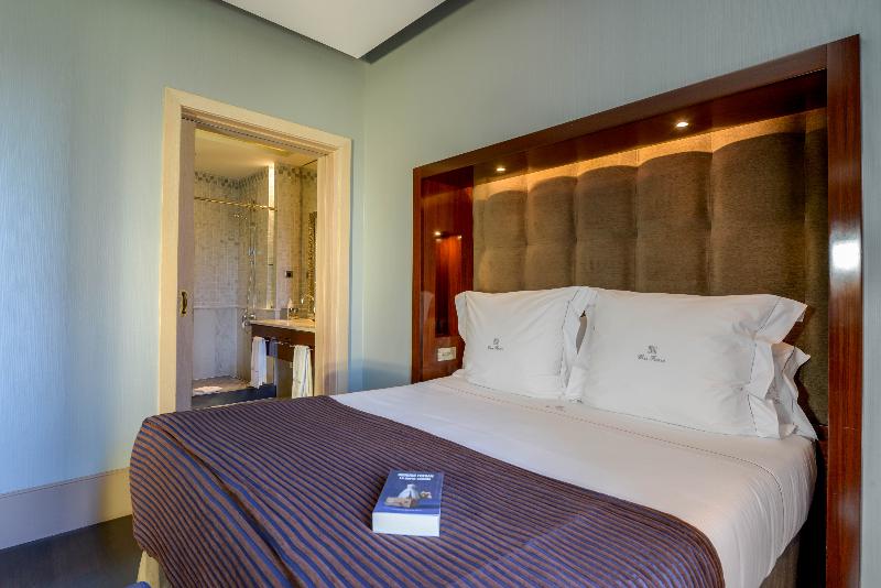Номер Стандарт Вид на Бассейн, Aydinbey Queen S Palace & Spa   Ultra All Inclusive