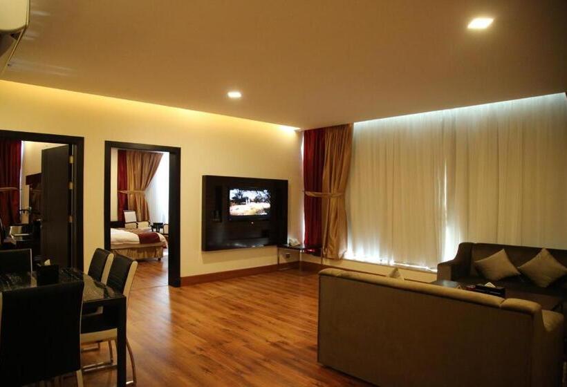 Королевский Люкс, Raoum Inn Khafji Corniche