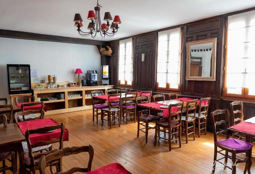Номер Стандарт Адаптированный для Инвалидов, Logis   Hotel & Restaurant La Corne D  Abondance