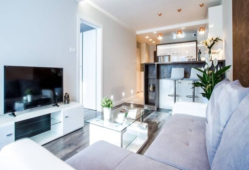 带1个卧室的豪华公寓, Emihouse Cityvibe Apartments