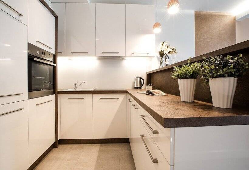 Апартаменты Deluxe 1 Спальня, Emihouse Cityvibe Apartments