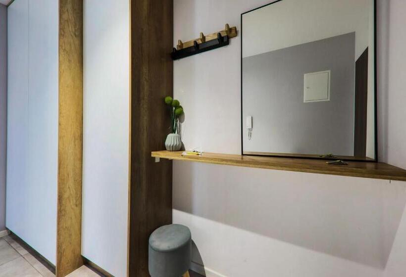 Полулюкс с Балконом, Emihouse Cityvibe Apartments