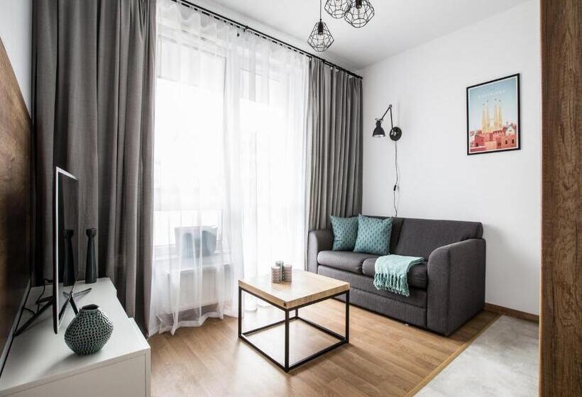 小型套房带阳台, Emihouse Cityvibe Apartments