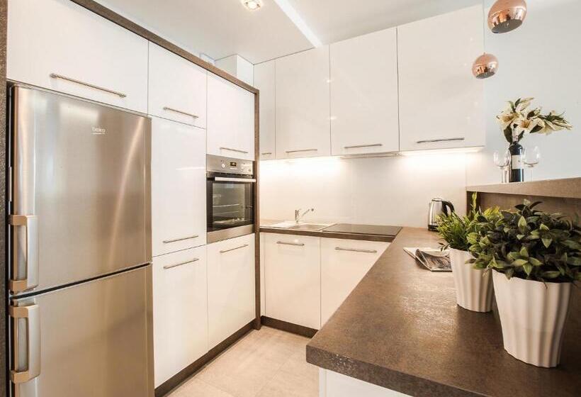 Апартаменты Deluxe 1 Спальня, Emihouse Cityvibe Apartments