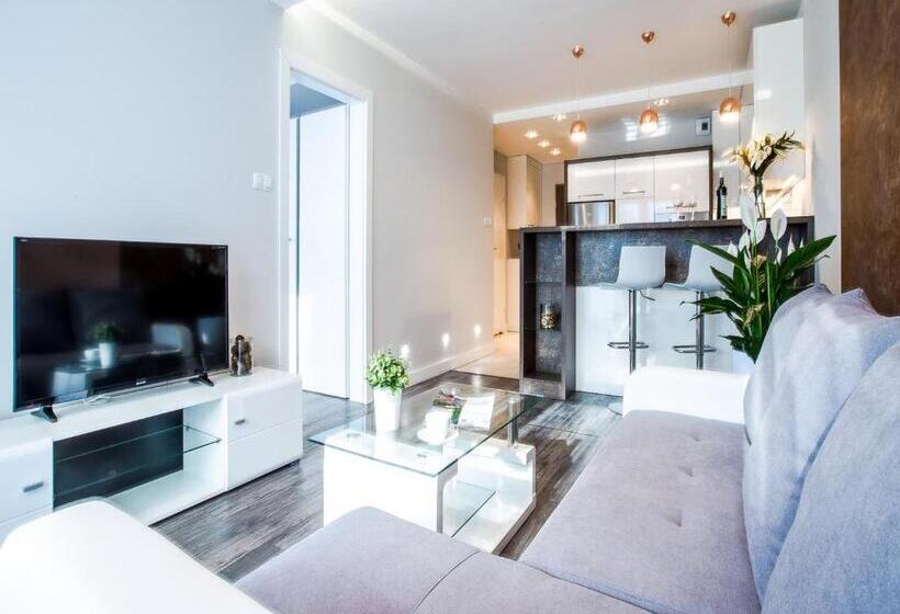 带1个卧室的豪华公寓, Emihouse Cityvibe Apartments