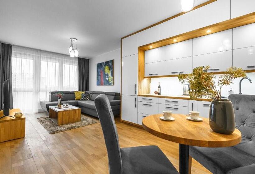 带1个卧室的高级公寓, Emihouse Cityvibe Apartments