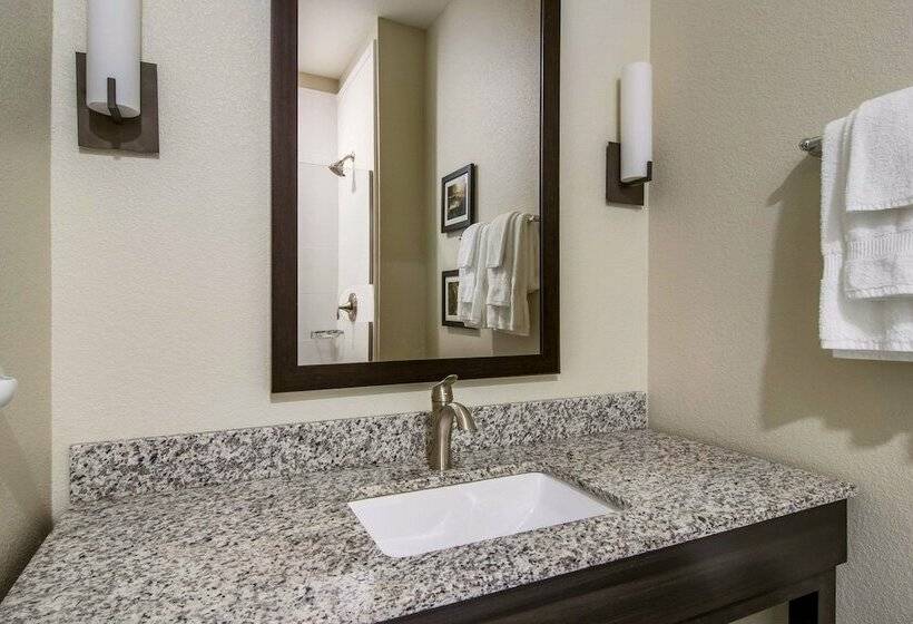 스위트, Comfort Suites
