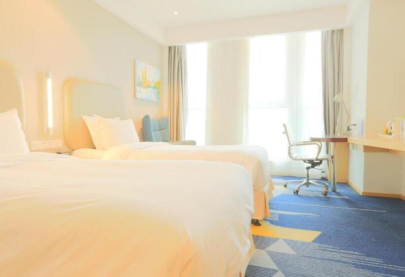 Номер Стандарт, Holiday Inn Express   Qingdao West Coast, An Ihg