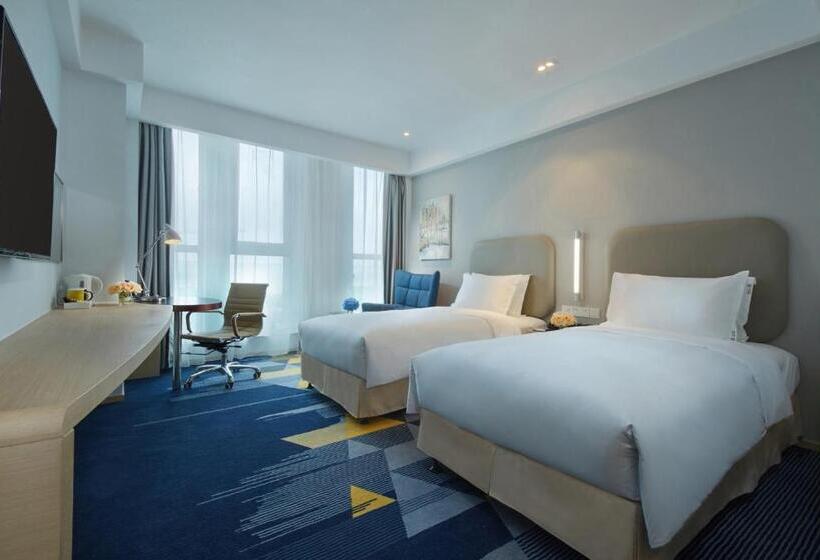 Номер Стандарт, Holiday Inn Express   Qingdao West Coast, An Ihg