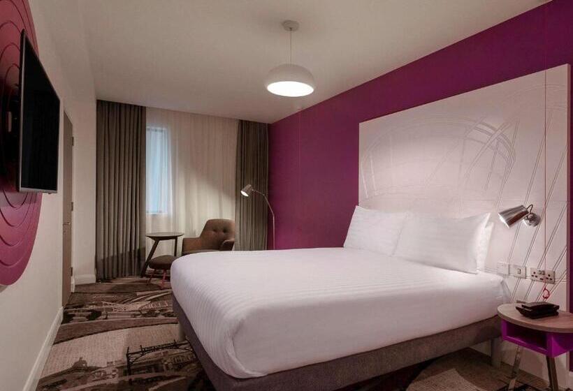 Номер Стандарт, Ibis Styles Glasgow Central