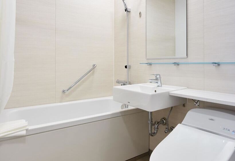 Номер Basic, Mitsui Garden Hotel Otemachi   Tokyo