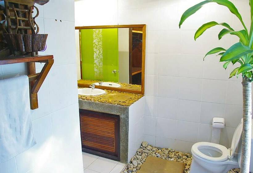 اتاق سوپریور با چشم‌انداز استخر, Yoga Art Home