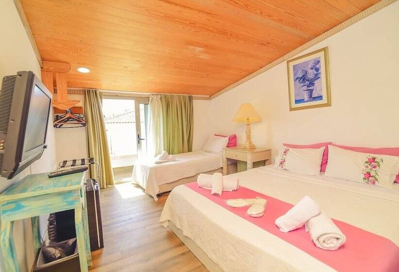 Трехместный Номер Комфорт, Alacati Asmalı Konak Otel