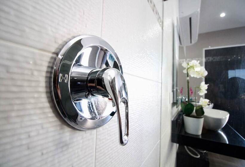 Deluxe Kamer, Attraction Hotel Deluxe
