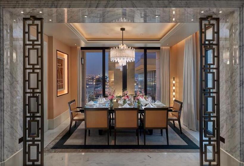 سوئیت با بالکن, Mandarin Oriental Doha