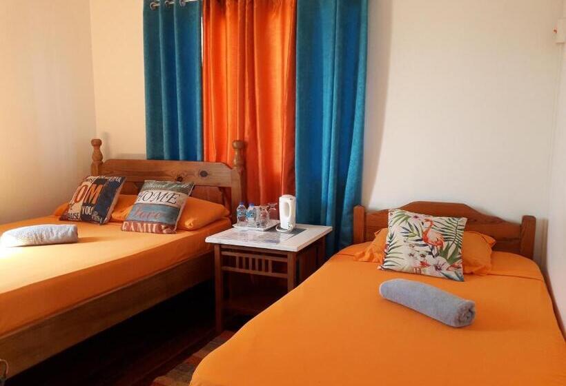 اتاق استاندارد سه نفره, Miller's Guest House