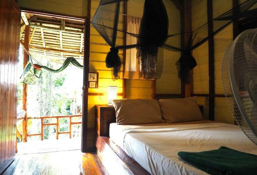 בקתה סטנדרטית, Little Eden Bungalows
