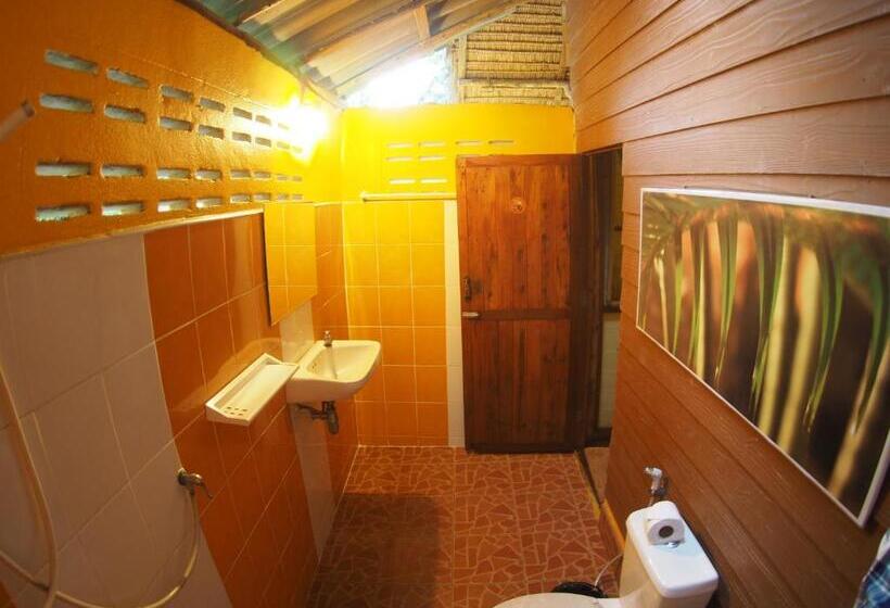 בקתה סטנדרטית, Little Eden Bungalows