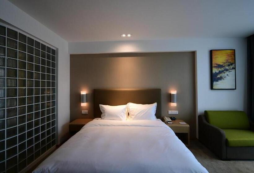 디럭스 룸 킹사이즈 침대, Holiday Inn Express   Liuyang Development Zone, An Ihg