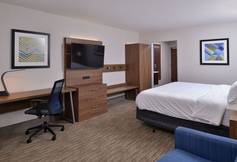 Люкс, Holiday Inn Express & Suites   Marshalltown, An Ihg
