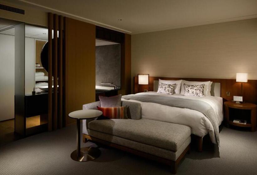 스탠다드 룸 킹사이즈 침대, Keio Plaza Hotel Tokyo Premier Grand