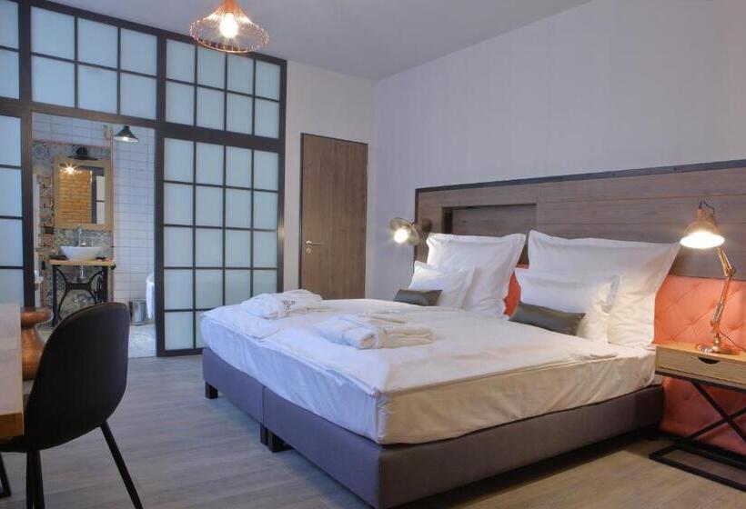 Номер Deluxe, Memories Oldtown