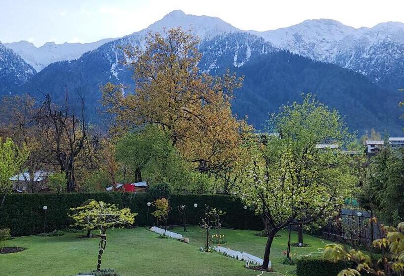 اتاق لوکس, Premier Pahalgam