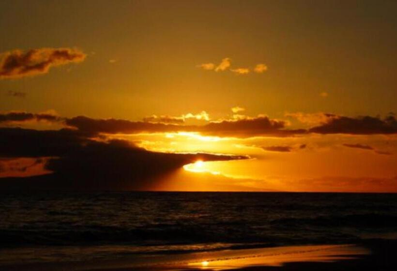 Люкс, Kihei Akahi