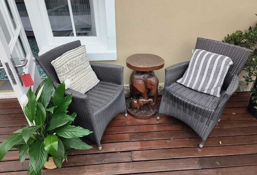 Номер Deluxe, African Breeze Guest House