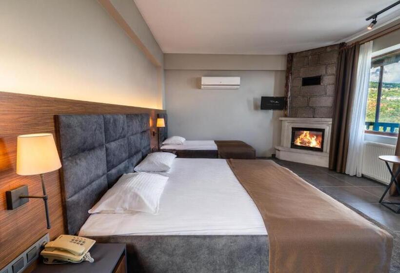 Трехместный Номер Deluxe, Assos Kartal Yuvasi
