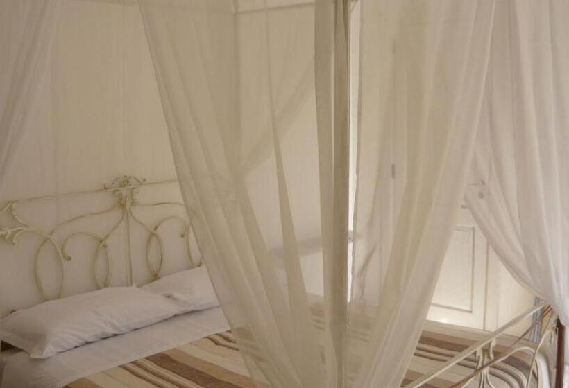 Quarto Estandar, Agriturismo Masseria Spetterrata