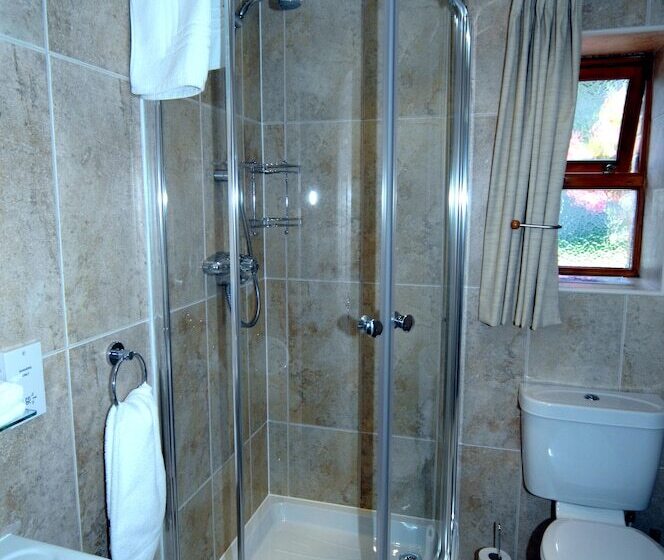 Номер Стандарт, New Overlander Inn
