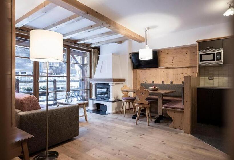 Шале Superior 1 Спальня, Post Alpina  Family Mountain Chalets
