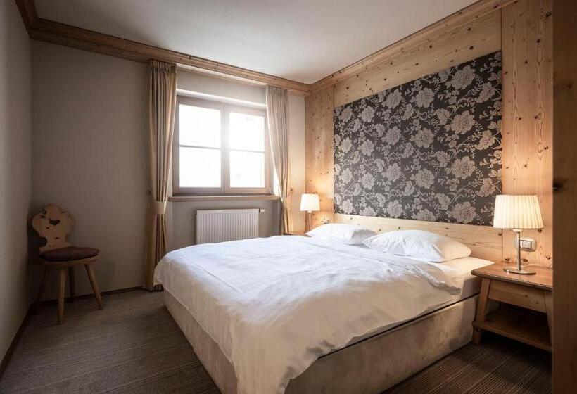带阳台套房, Post Alpina  Family Mountain Chalets