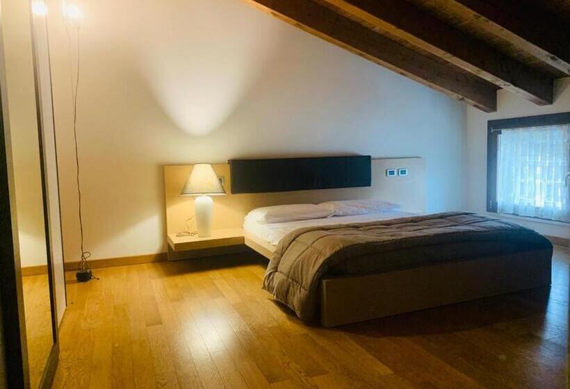 带2个卧室的公寓, Albergo Torre