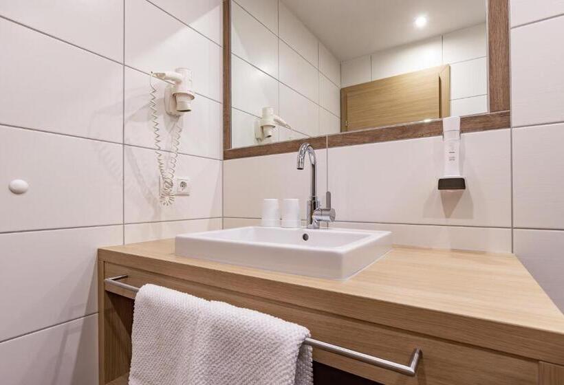Люкс, Das Aparthotel Olympia Tirol