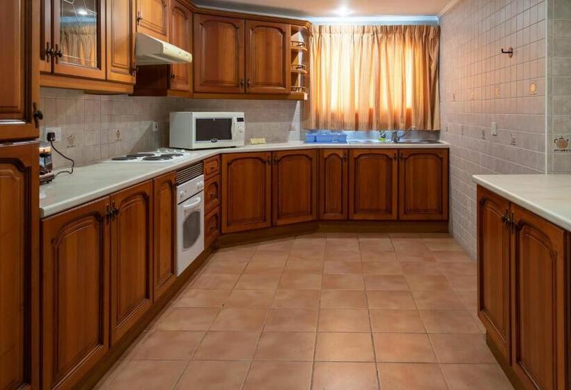 سوئیت 2 خوابه, Mansouri Mansions