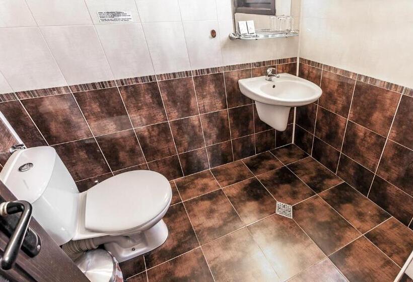 Полулюкс с Балконом, Keremidchieva Kushta Guest House