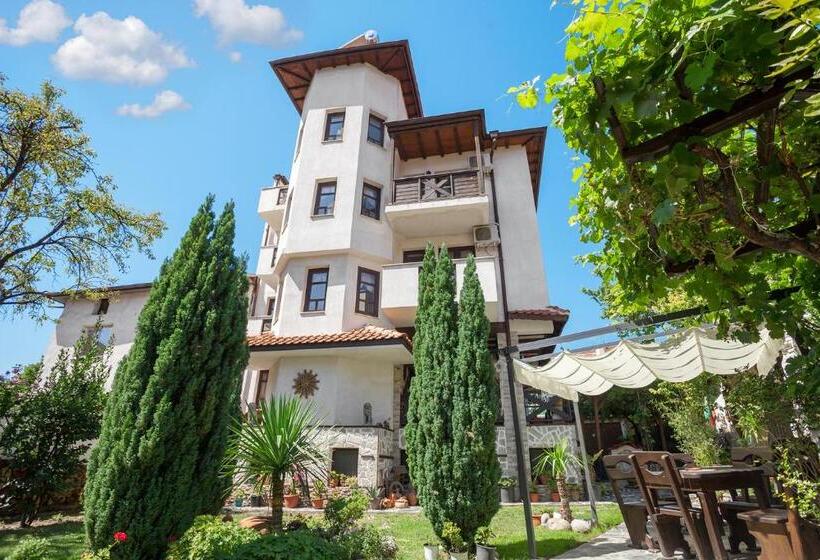 سوییت جونیور با بالکن, Keremidchieva Kushta Guest House