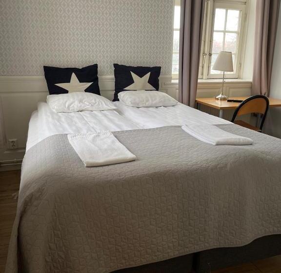 Четырехместный Номер Стандарт, Halmstad Hotell & Vandrarhem Kaptenshamn