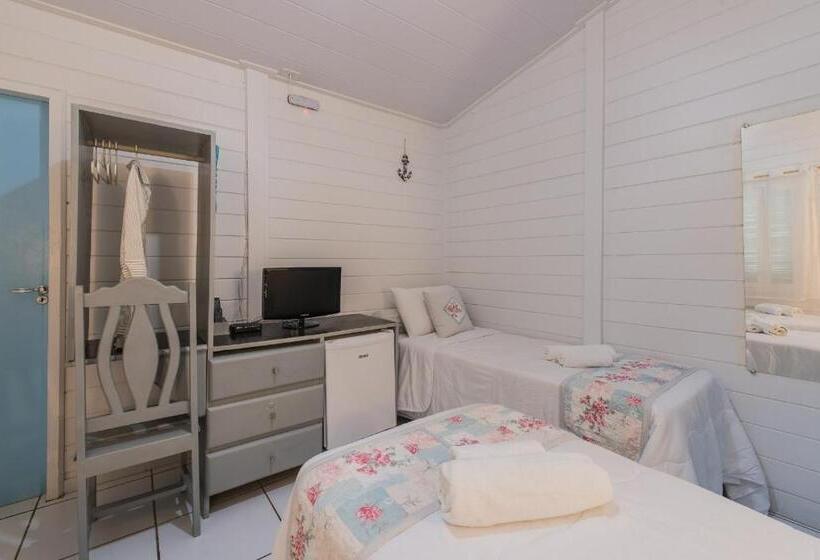 Quarto Triplo Estandar, Pousada Da Carmô