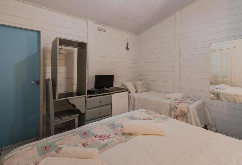 Quarto Triplo Estandar, Pousada Da Carmô